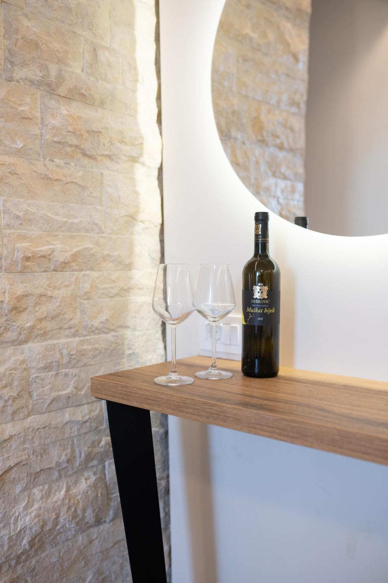 Christian Studio Apartments Umag Kültér fotó