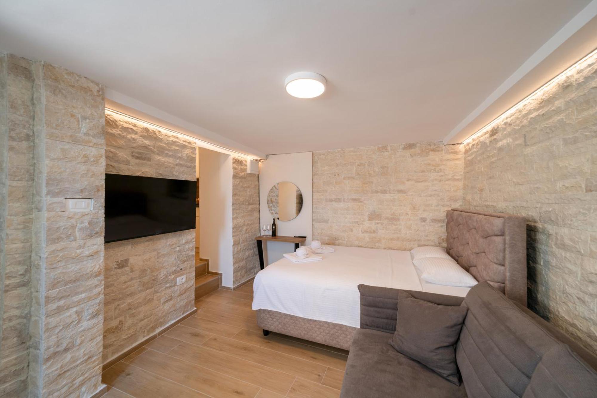 Christian Studio Apartments Umag Kültér fotó